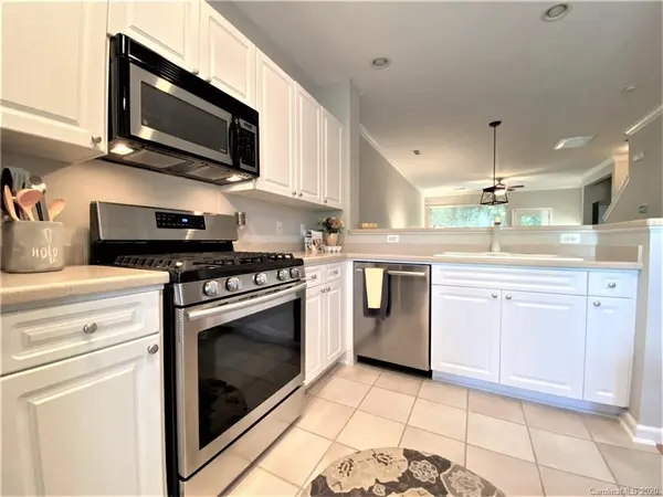 15236 Coventry Court LN, Charlotte, NC 28277