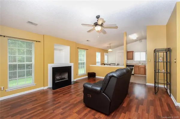7339 Preakness Stakes LN, Charlotte, NC 28215
