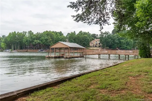 101 Wynward LN, Mooresville, NC 28117