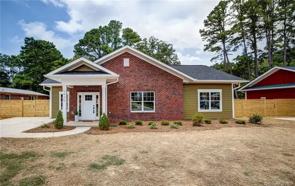 1435 Orvis ST, Charlotte, NC 28216