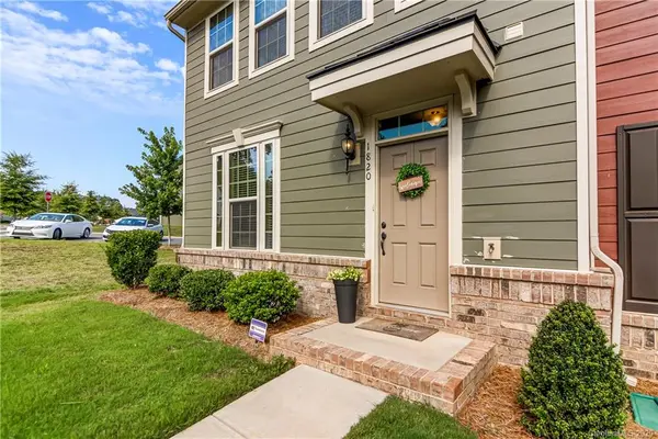 1820 Evergreen DR, Charlotte, NC 28208