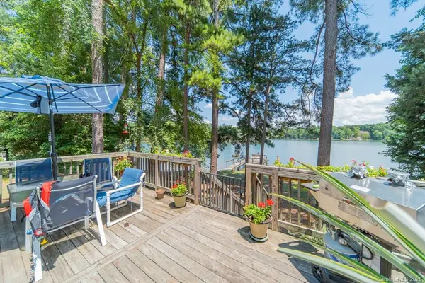 115 Estes Park DR, Mooresville, NC 28117