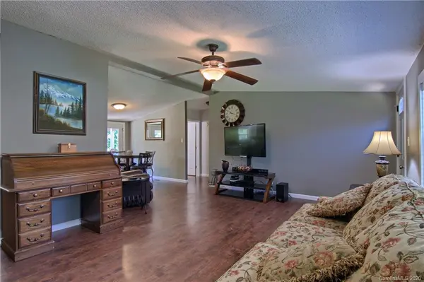 63 Double D DR, Flat Rock, NC 28731