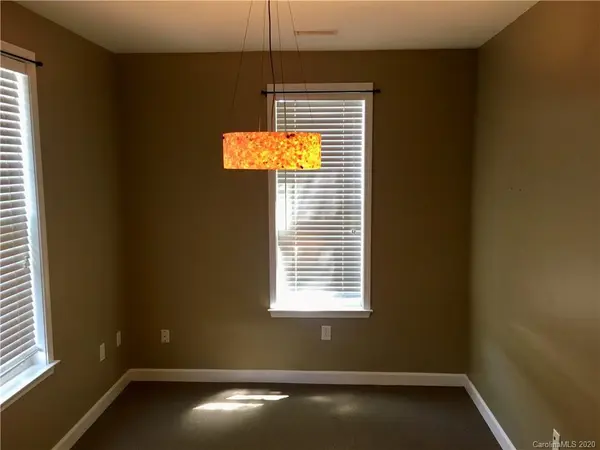 705 Peninsula DR #BLD 1, Davidson, NC 28036