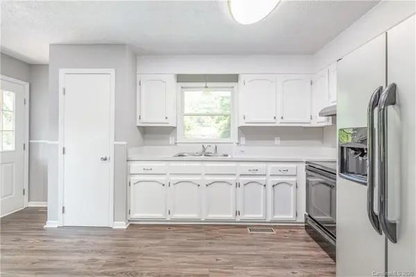 309 E Brevard ST, Stanley, NC 28164