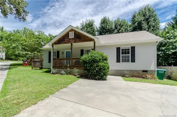 134 W Newberry DR, Fletcher, NC 28732