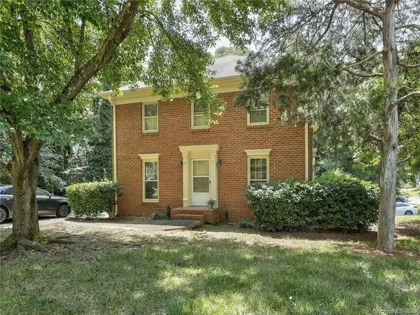 7428 Willow Creek DR, Charlotte, NC 28270