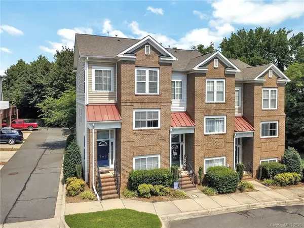 9514 Dunbrody LN, Charlotte, NC 28273