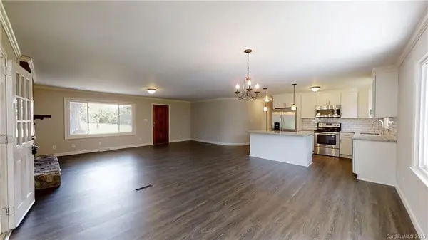 1718 Woolie RD, Lincolnton, NC 28092