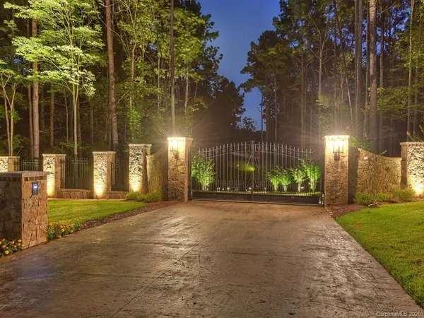154 Tennessee CIR, Mooresville, NC 28117
