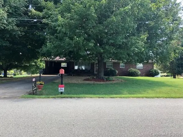 2326 24th ST NE, Hickory, NC 28601