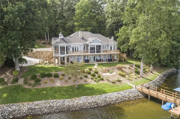 8452 Nolley LN, Sherrills Ford, NC 28673