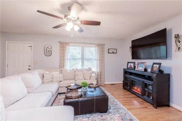 3291 Eberle WAY, Hudson, NC 28638
