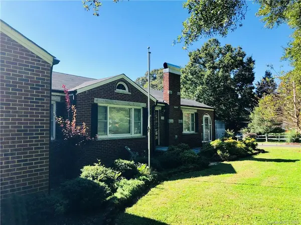 753 Monbo RD E, Statesville, NC 28677