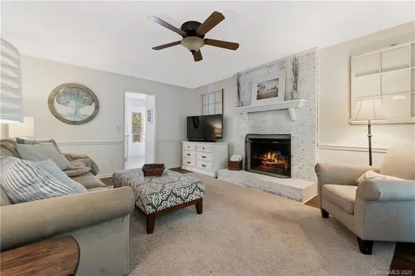 2002 Kilkenney Hill RD, Matthews, NC 28105