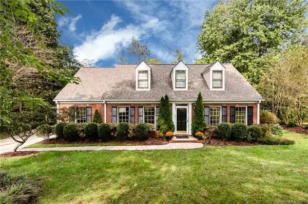 323 Silversmith LN, Charlotte, NC 28270