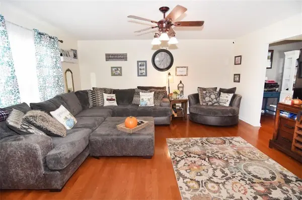 81 Meadowridge DR, Taylorsville, NC 28681