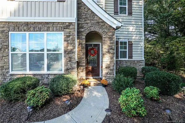 10116 Newtonmore DR #L6, Charlotte, NC 28278
