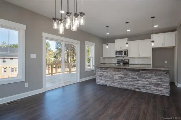 3650 Glen Meadows DR, Denver, NC 28037