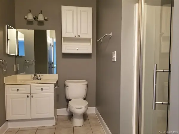 8627 Coralbell LN, Charlotte, NC 28213
