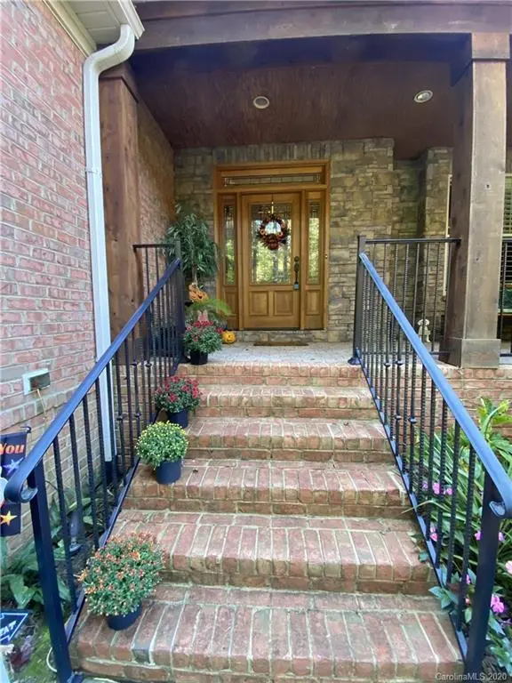 4779 River Hills DR, Denver, NC 28037