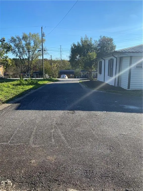 294 Spruce AVE, Hudson, NC 28638