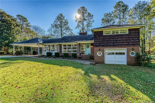 231 Mellwood DR, Charlotte, NC 28214