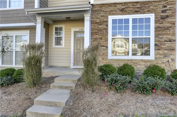 230 Dawn Mist LN, Fort Mill, SC 29708