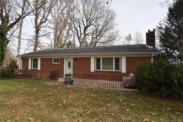 103 3rd ST SE, Hildebran, NC 28637