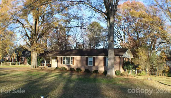 1386 Winecoff School RD, Concord, NC 28027