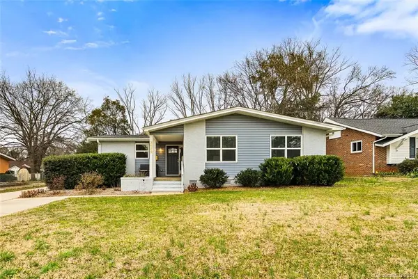 3829 Delgany DR, Charlotte, NC 28215