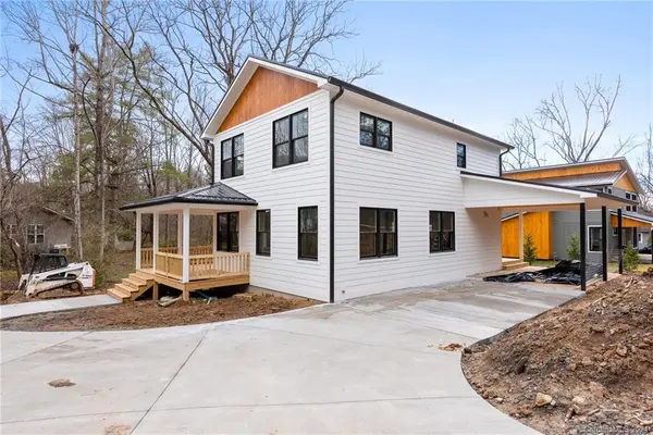 18 Wildwood PARK, Weaverville, NC 28787