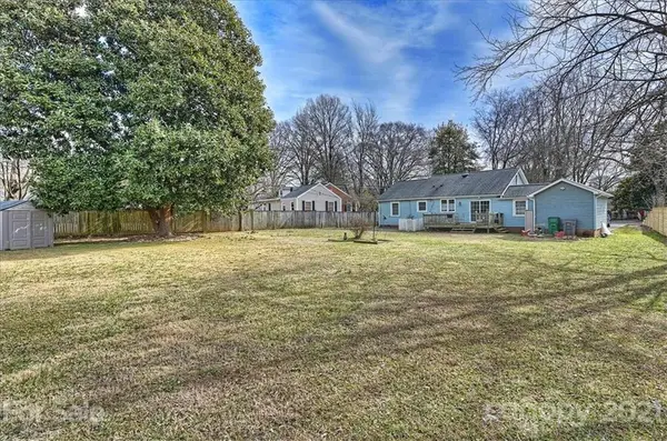 1114 Sedgefield RD, Charlotte, NC 28209