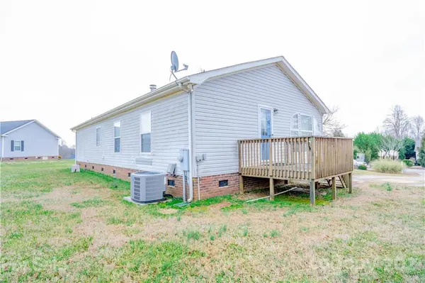109 Lester LN, Shelby, NC 28150
