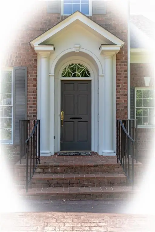 1432 Obrian DR, Newton, NC 28658