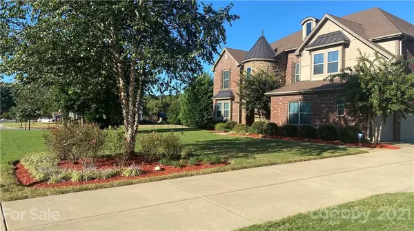 812 Benmore CIR, Waxhaw, NC 28173