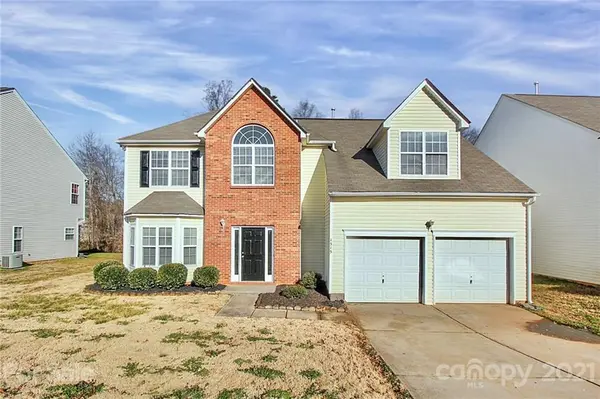 1515 Peachcroft RD, Charlotte, NC 28216