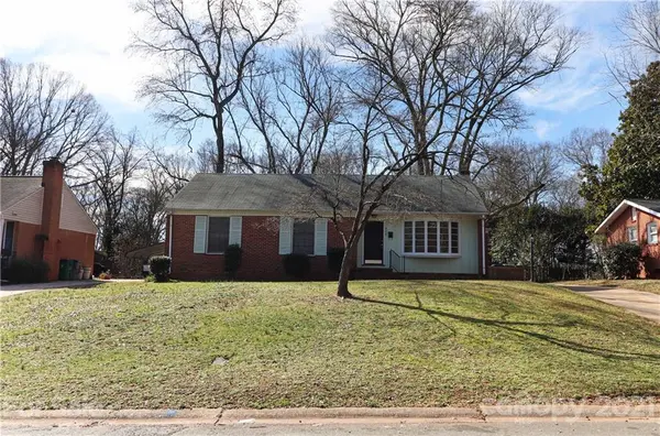 326 Cooper DR, Charlotte, NC 28210