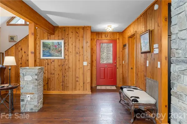 3687 US Highway 176 HWY, Tryon, NC 28782