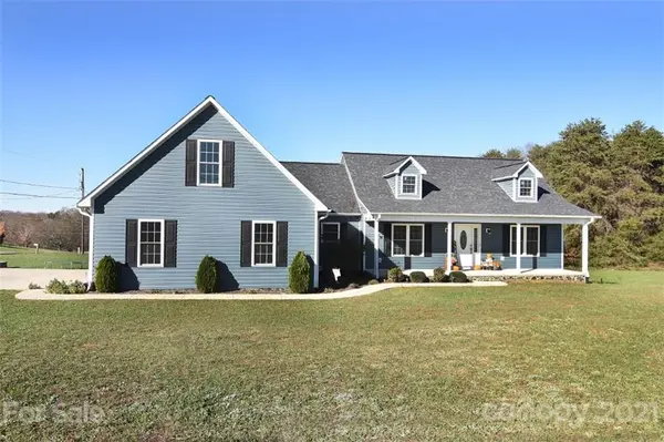 3132 Lavina LN, Claremont, NC 28610