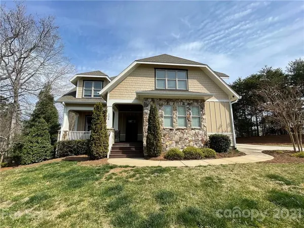 104 Tuskarora Point LN, Mooresville, NC 28117