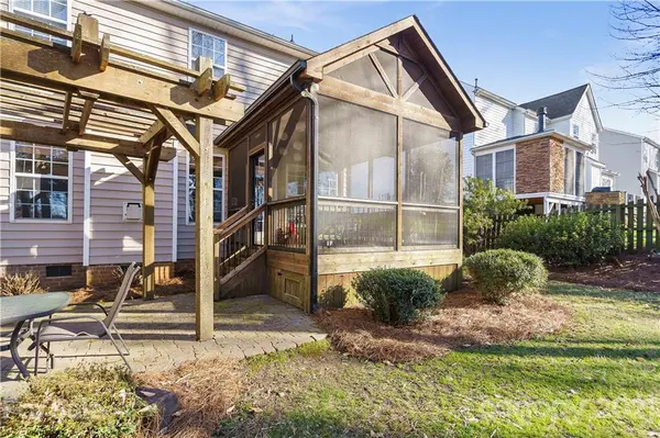 227 Laurel Glen DR, Mooresville, NC 28115