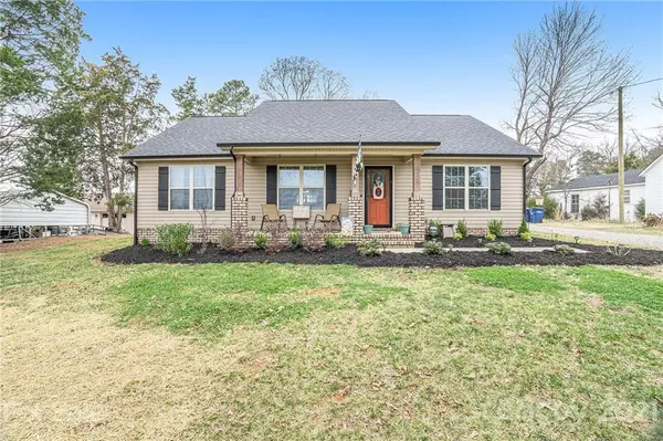 632 Skyland DR N, Mount Pleasant, NC 28124