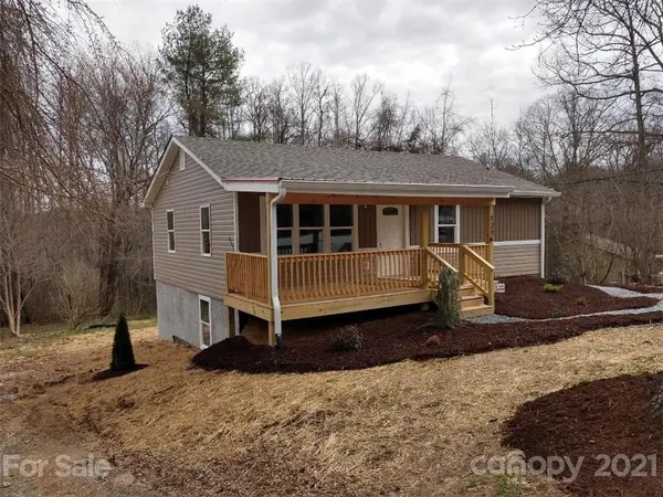 127 Glenwood RD, Mountain Home, NC 28792