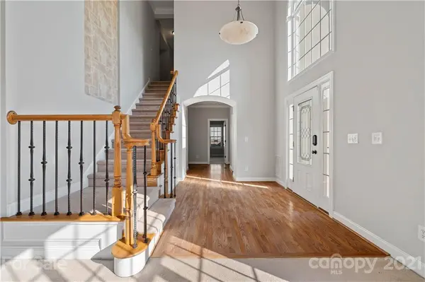 2103 Chipstone RD, Charlotte, NC 28262