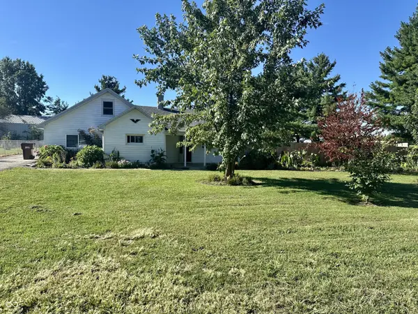 105 Walnut, Sulphur Springs, IN 47388