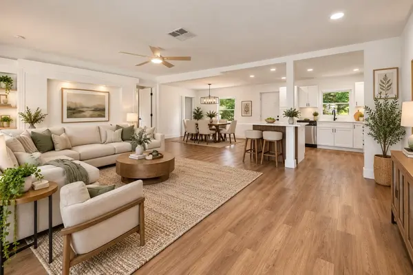 180 N KENTUCKY AVE, Umatilla, FL 32784