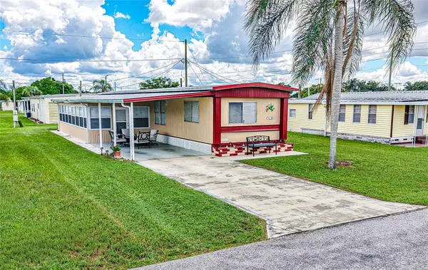 5238 BETTY ST, Zephyrhills, FL 33542