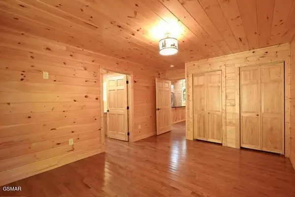1710 Orchard Dr, Sevierville, TN 37876
