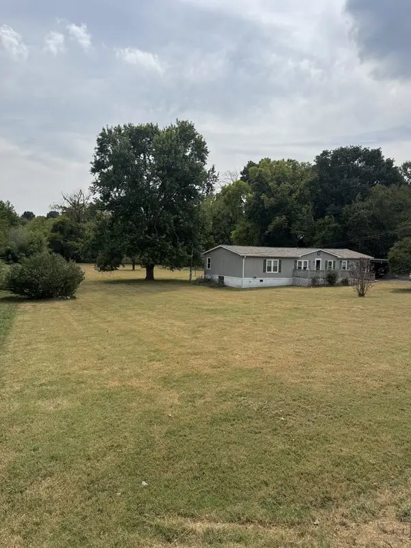 3131 W Division St, Hermitage, TN 37076